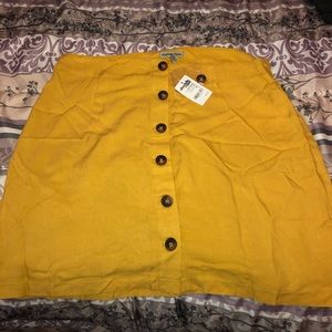 Golden yellow buttoned skirt, new with tags!